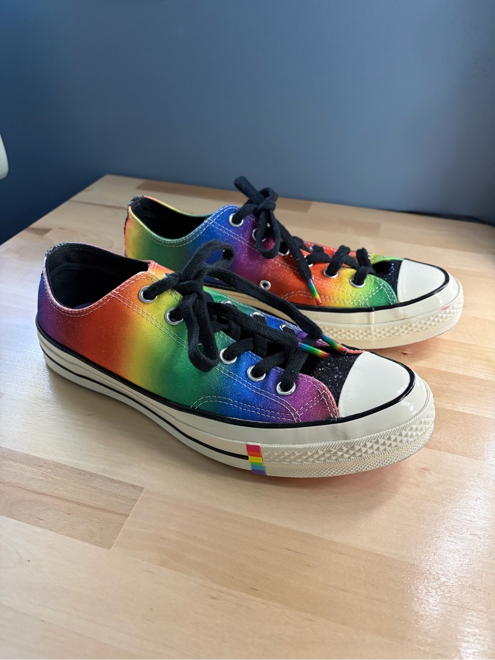 Converse Chuck 70 Low Pride Shimmering Rainbow Mens 7.5 women’s 9.5